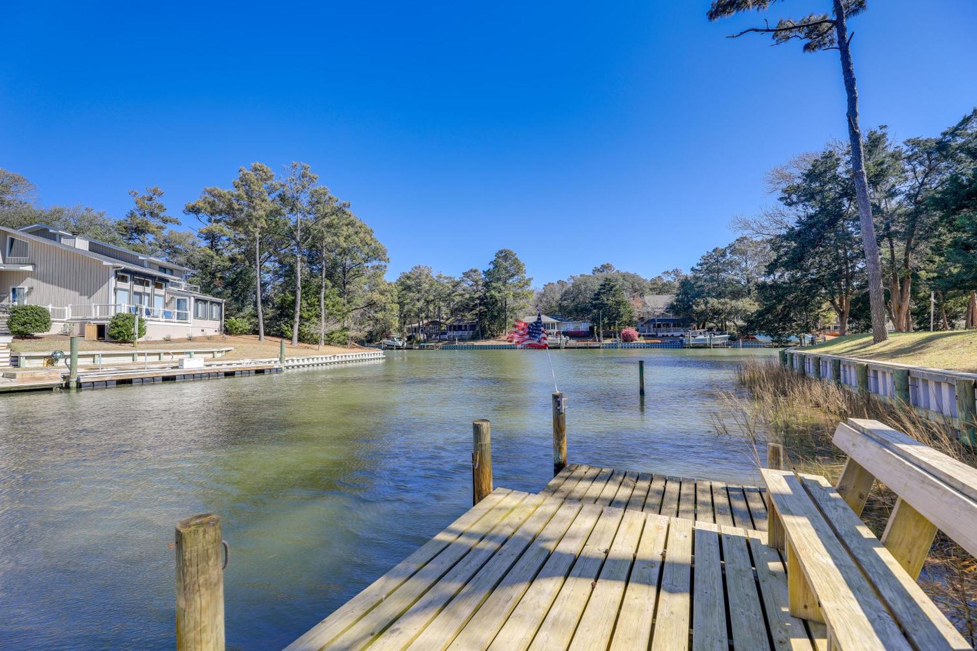 Waterfront Pine Knoll Shores Gem With Boat Dock Exterior photo