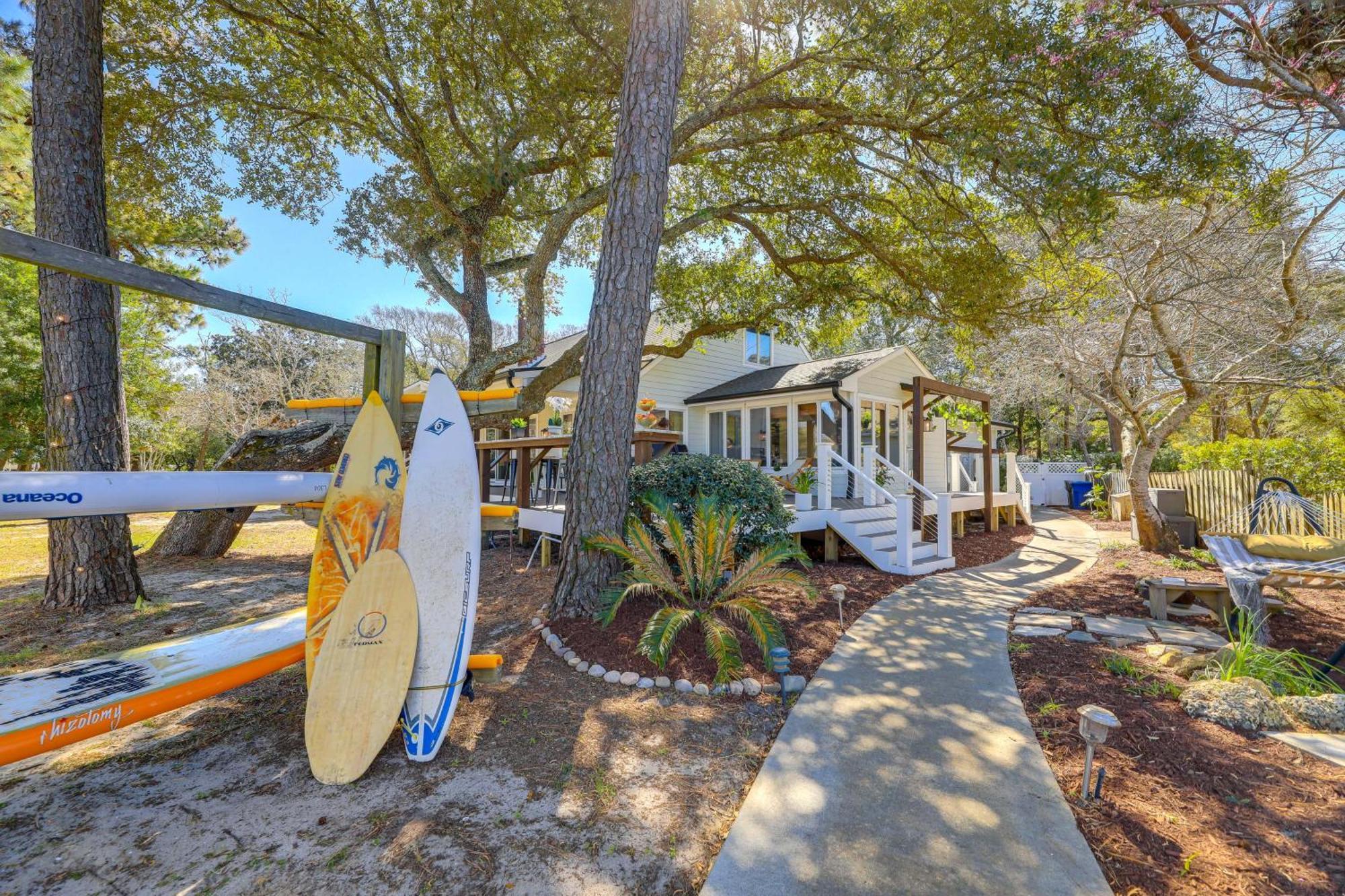 Waterfront Pine Knoll Shores Gem With Boat Dock Exterior photo