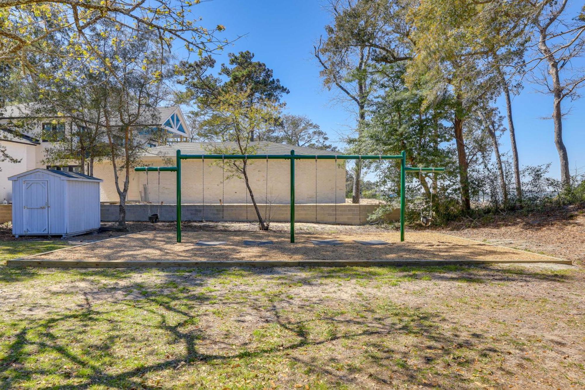 Waterfront Pine Knoll Shores Gem With Boat Dock Exterior photo