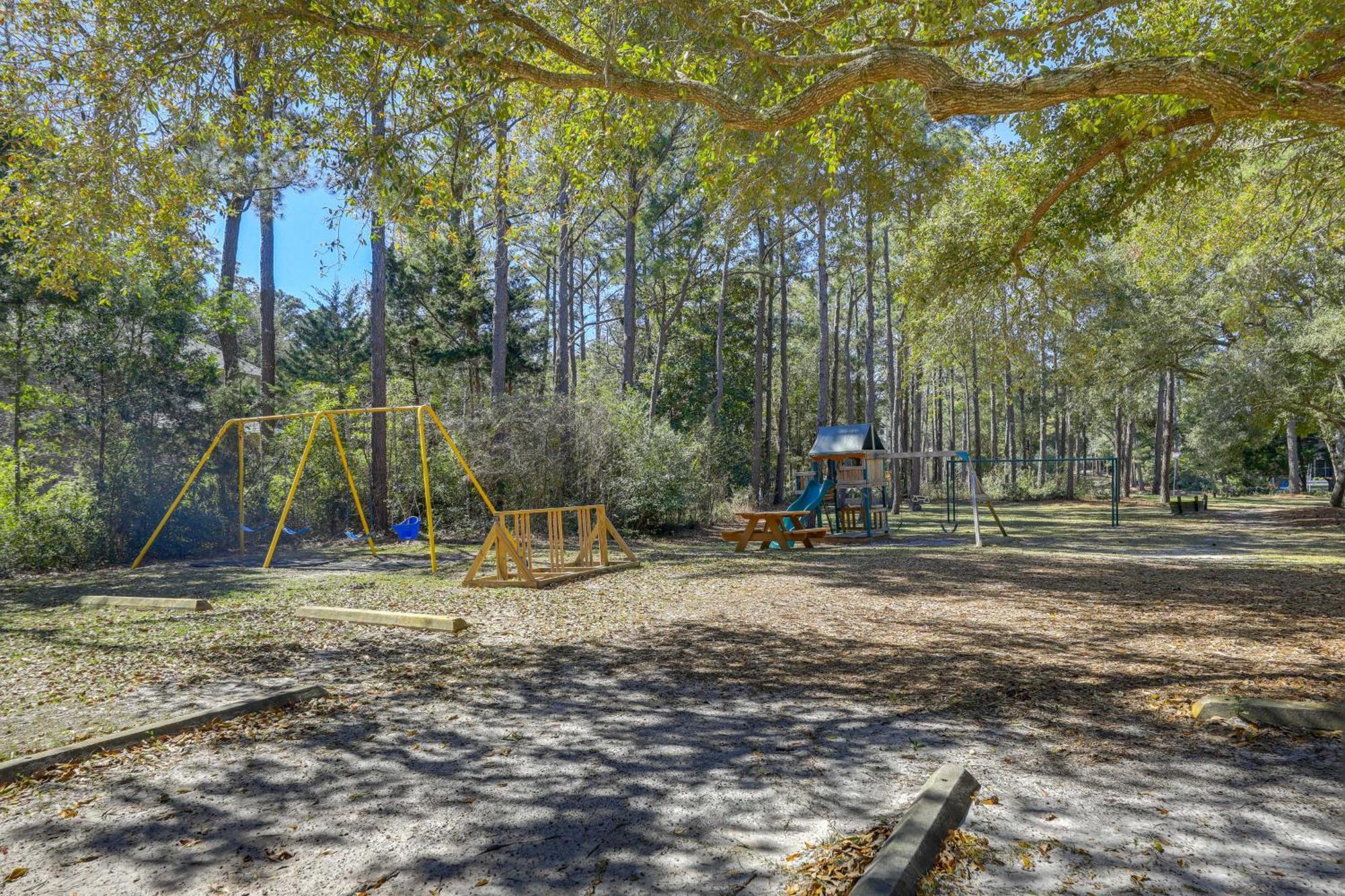 Waterfront Pine Knoll Shores Gem With Boat Dock Exterior photo