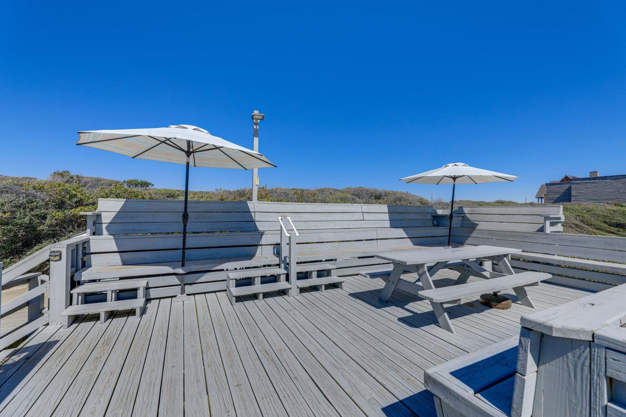 Waterfront Pine Knoll Shores Gem With Boat Dock Exterior photo