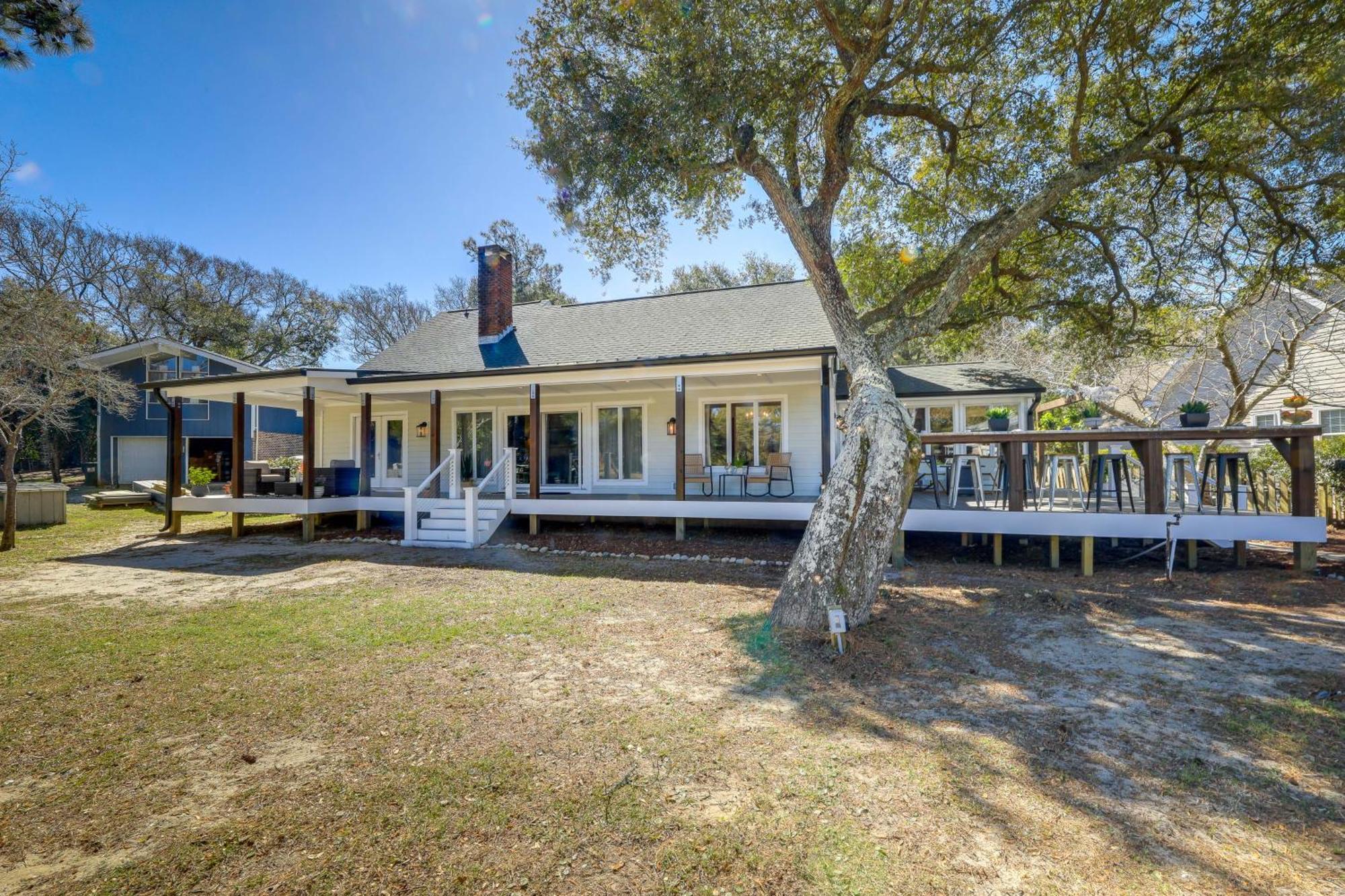 Waterfront Pine Knoll Shores Gem With Boat Dock Exterior photo